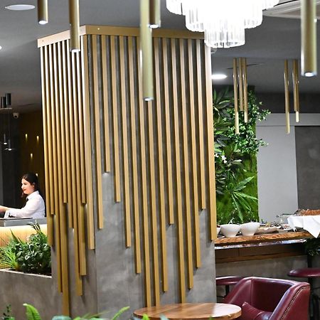 Ap Hotel Boutique Vlorë Buitenkant foto