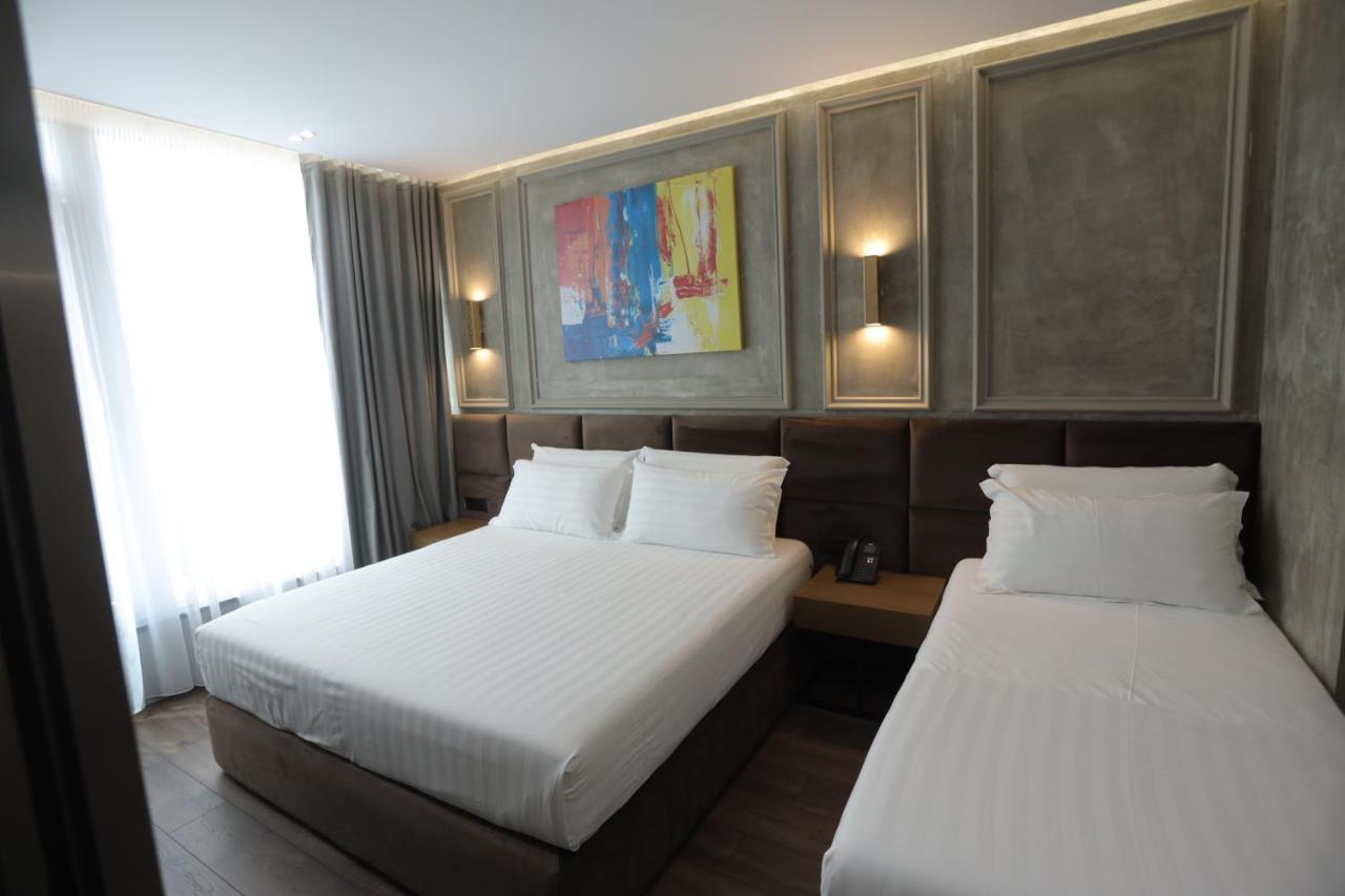 Ap Hotel Boutique Vlorë Buitenkant foto