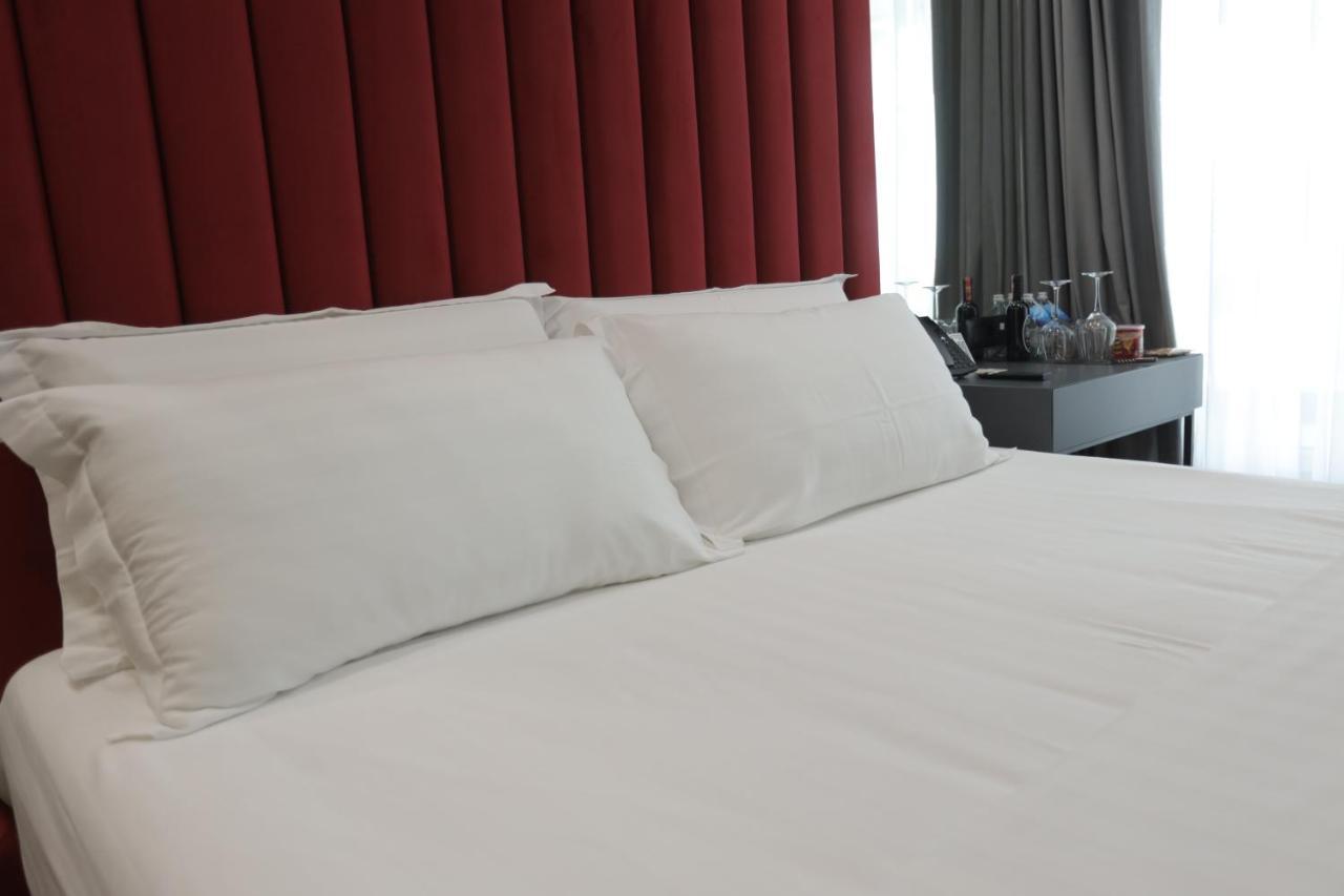 Ap Hotel Boutique Vlorë Buitenkant foto