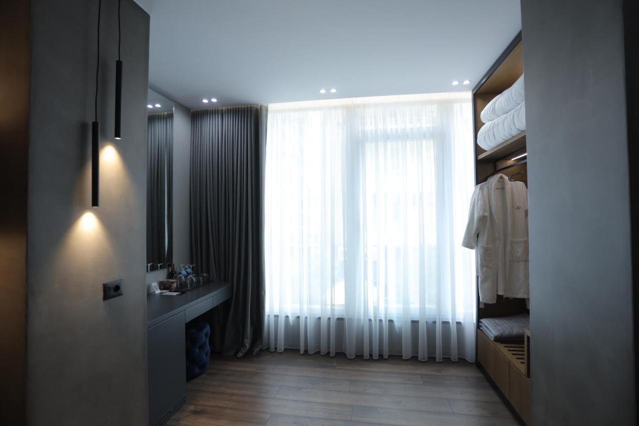 Ap Hotel Boutique Vlorë Buitenkant foto