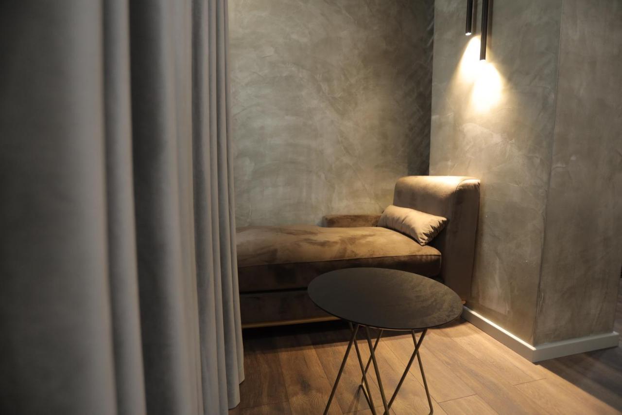 Ap Hotel Boutique Vlorë Buitenkant foto