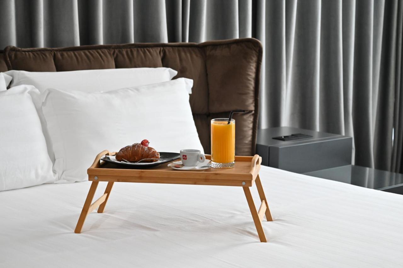 Ap Hotel Boutique Vlorë Buitenkant foto