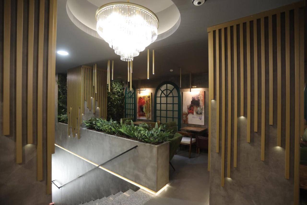 Ap Hotel Boutique Vlorë Buitenkant foto