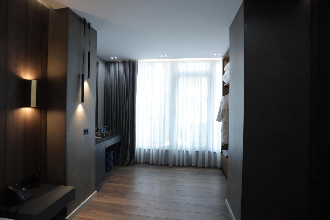 Ap Hotel Boutique Vlorë Buitenkant foto